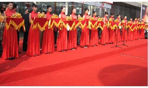 活动策划应对突发事件活动过程中设备突然断电怎么办？