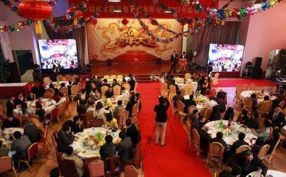 如何撰写一份幽默式的活动策划方案？